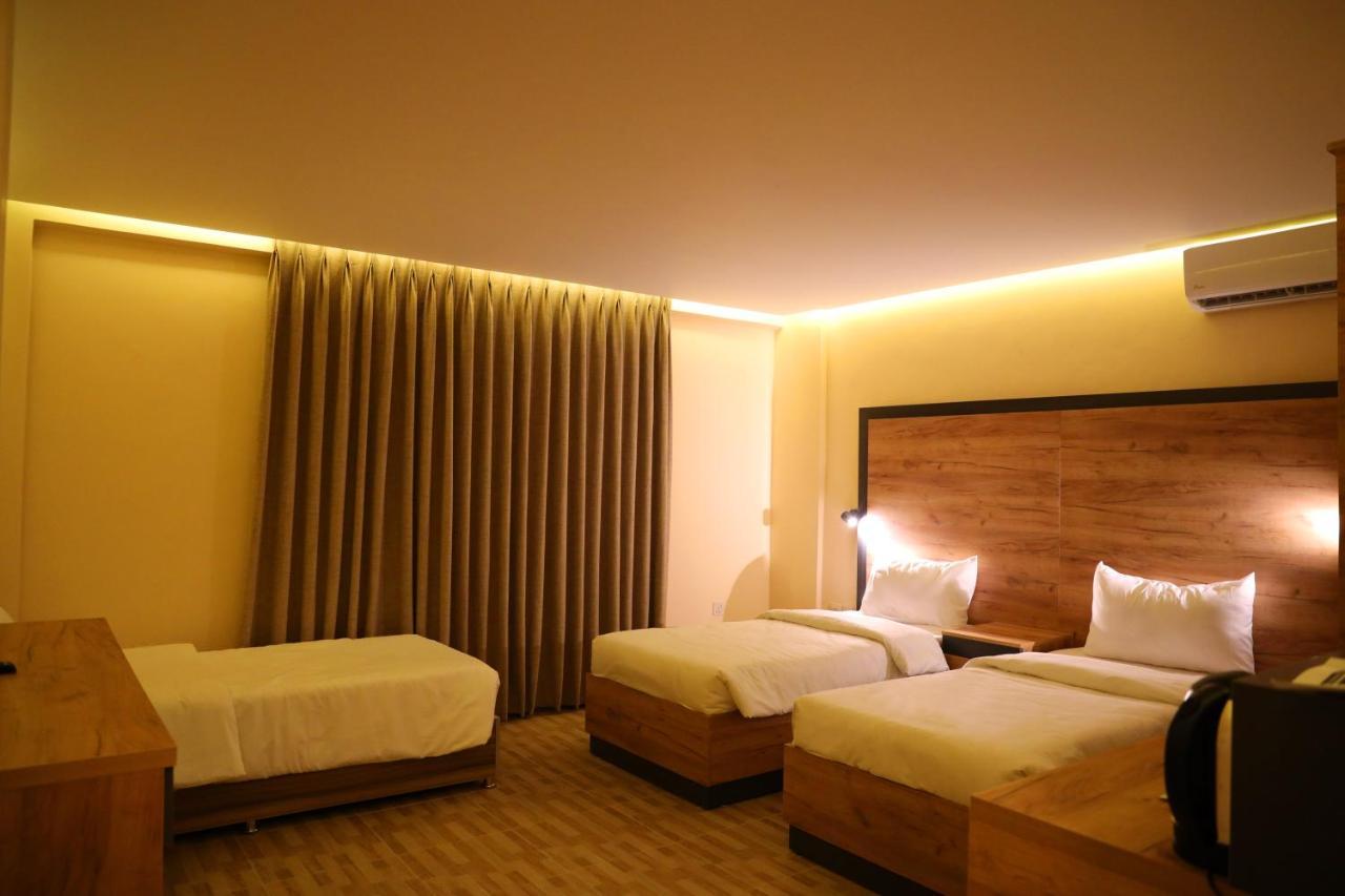 The Palm Hotel Акаба Екстер'єр фото